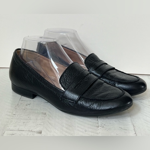 Naturalizer Shoes - Naturalizer Black Leather Penny Loafer Shoes in Size 7.5